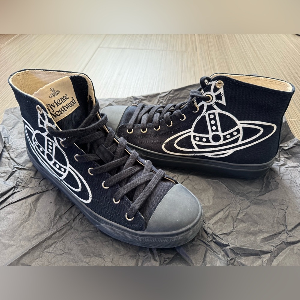 Vivienne Westwood sneakers shoes